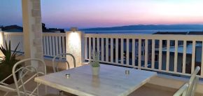 Ferienwohnung mit Terrasse und herrlichem Ausblick iam Meer